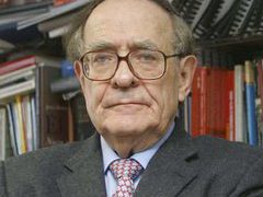 Ramón Tamames