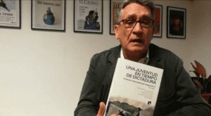 Antonio Ruiz Va presenta 'Una juventud en tiempo de dictadura'